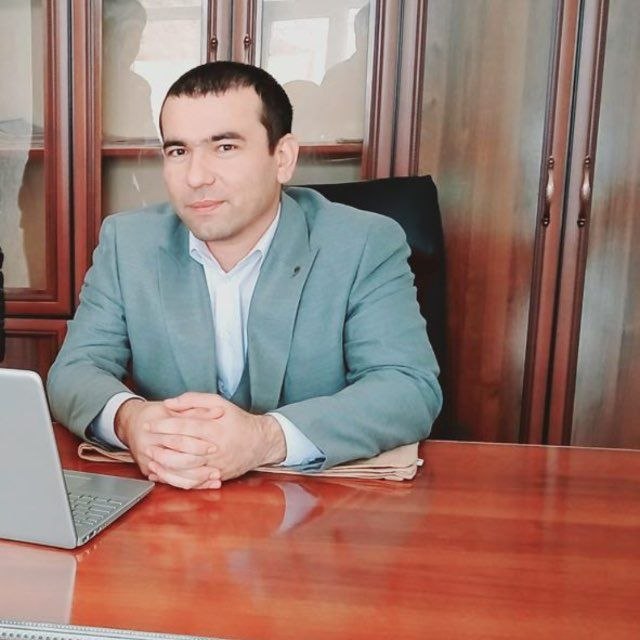 Jumaniyozov Izzatbek, Maktab direktori
